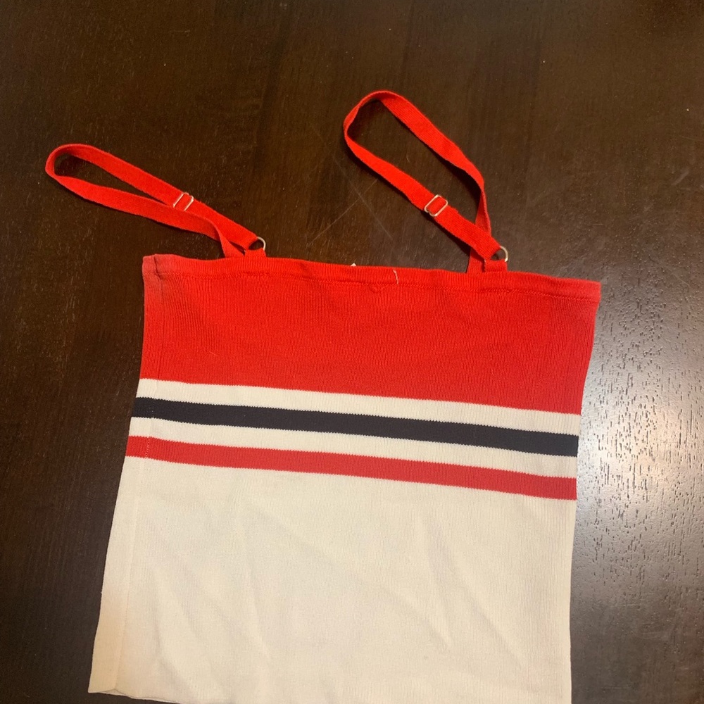 Tillys crop top